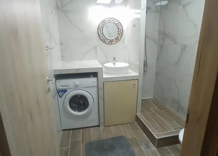 Polit Luxury Aprt 2 Bedrooms Thessaloniki