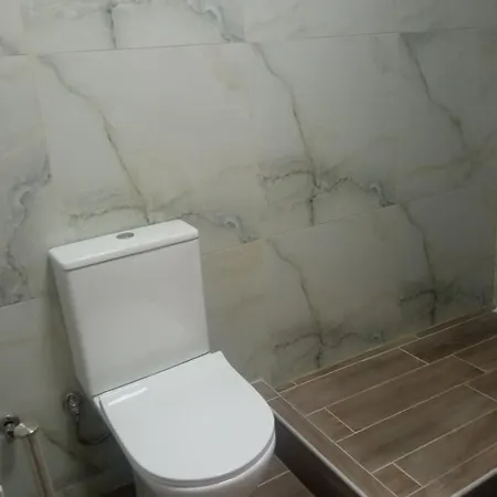 Polit Luxury Aprt 2 Bedrooms アパート テッサロニキ