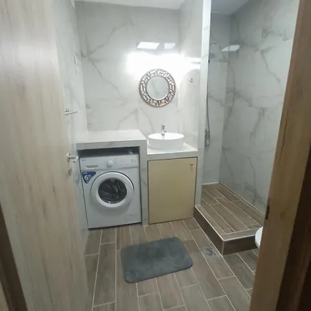 Polit Luxury Aprt 2 Bedrooms Thessaloniki