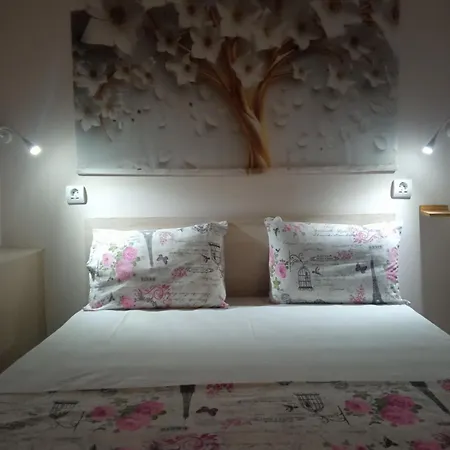 Polit Luxury Aprt 2 Bedrooms 아파트